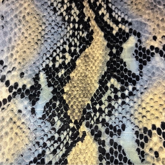 Simply Vera Vera Wang Bag - Picture 8 of 9